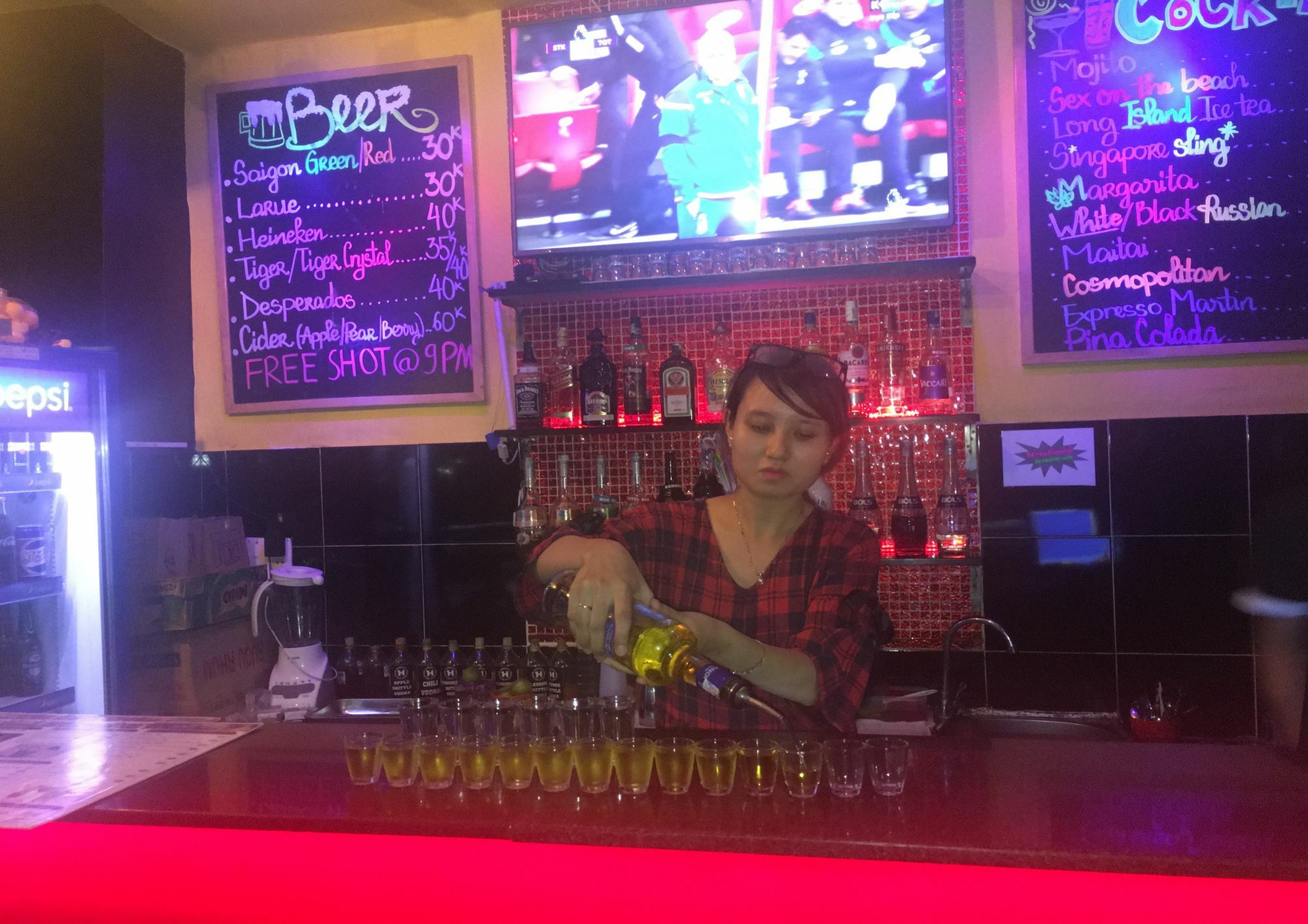 Hangout Hostel Hcm (Adults Only) Хошимин Экстерьер фото