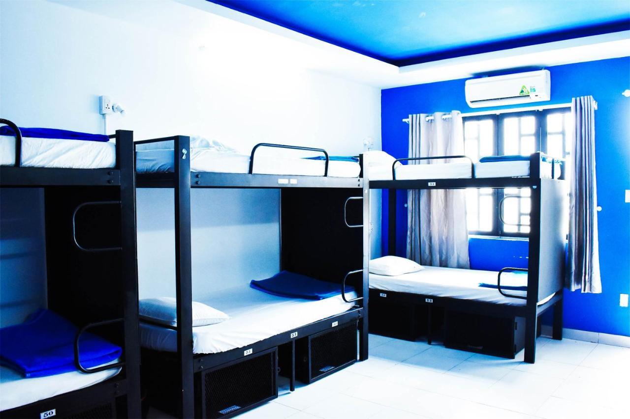 Hangout Hostel Hcm (Adults Only) Хошимин Экстерьер фото